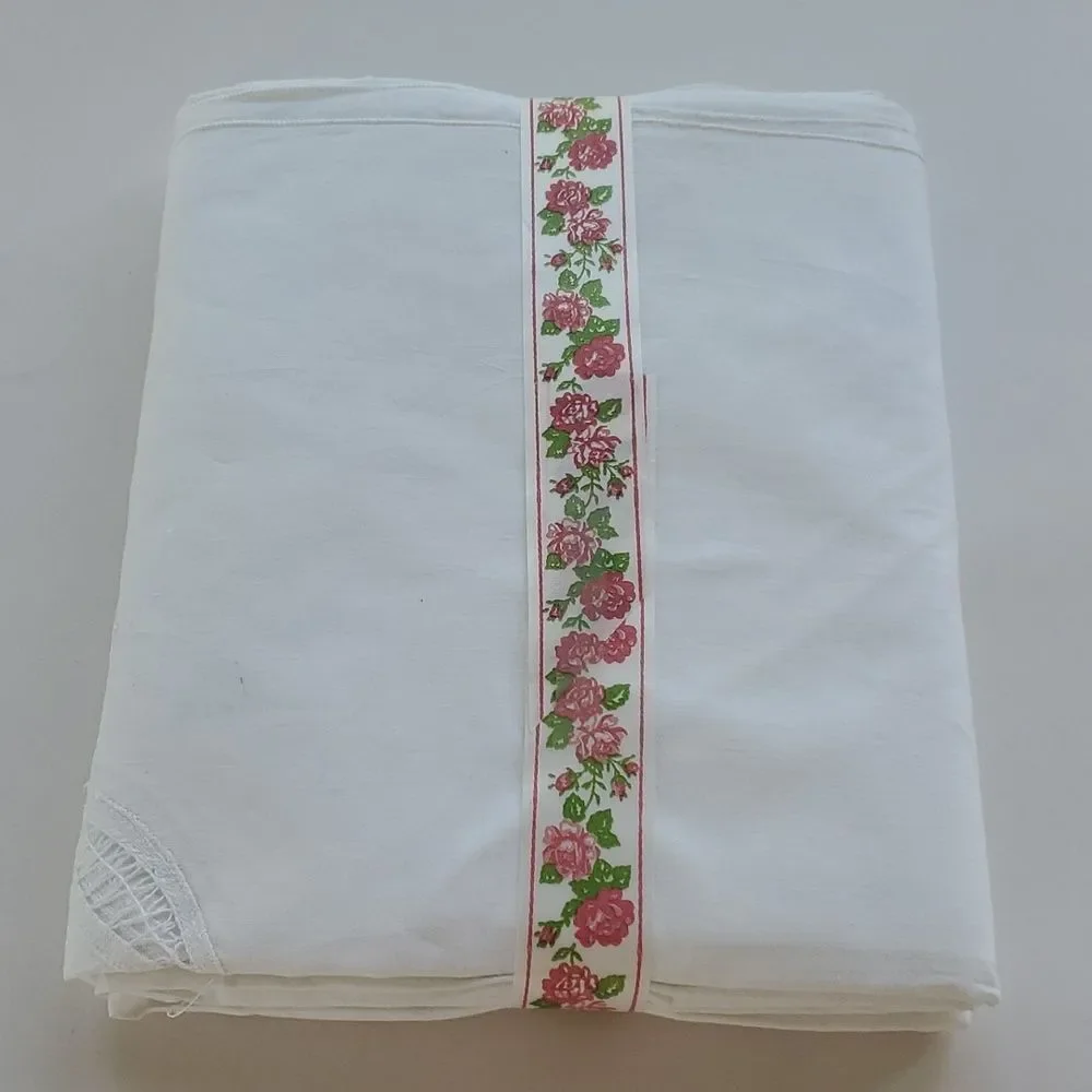 Unbranded covering so used